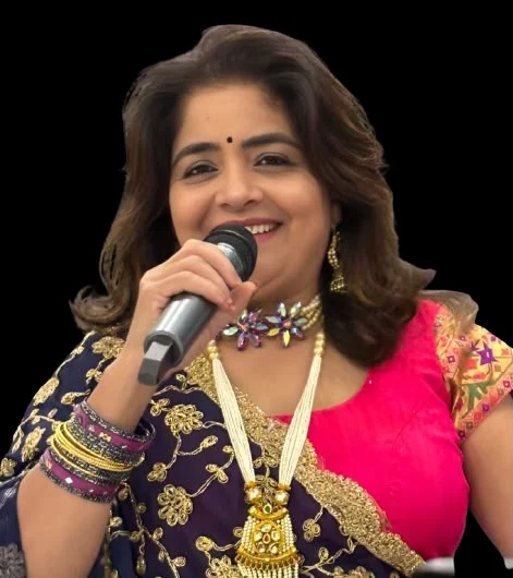 Vaishali Mehta performing live